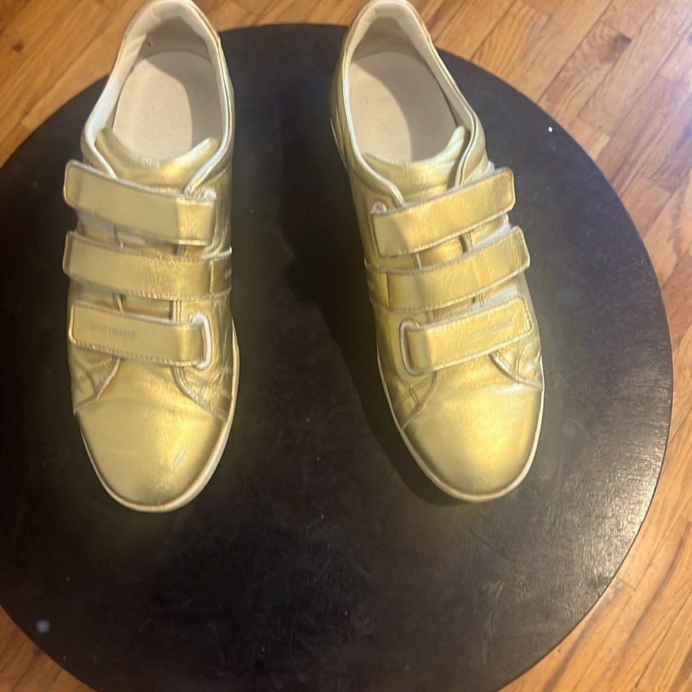 Gold Metallic shoe
